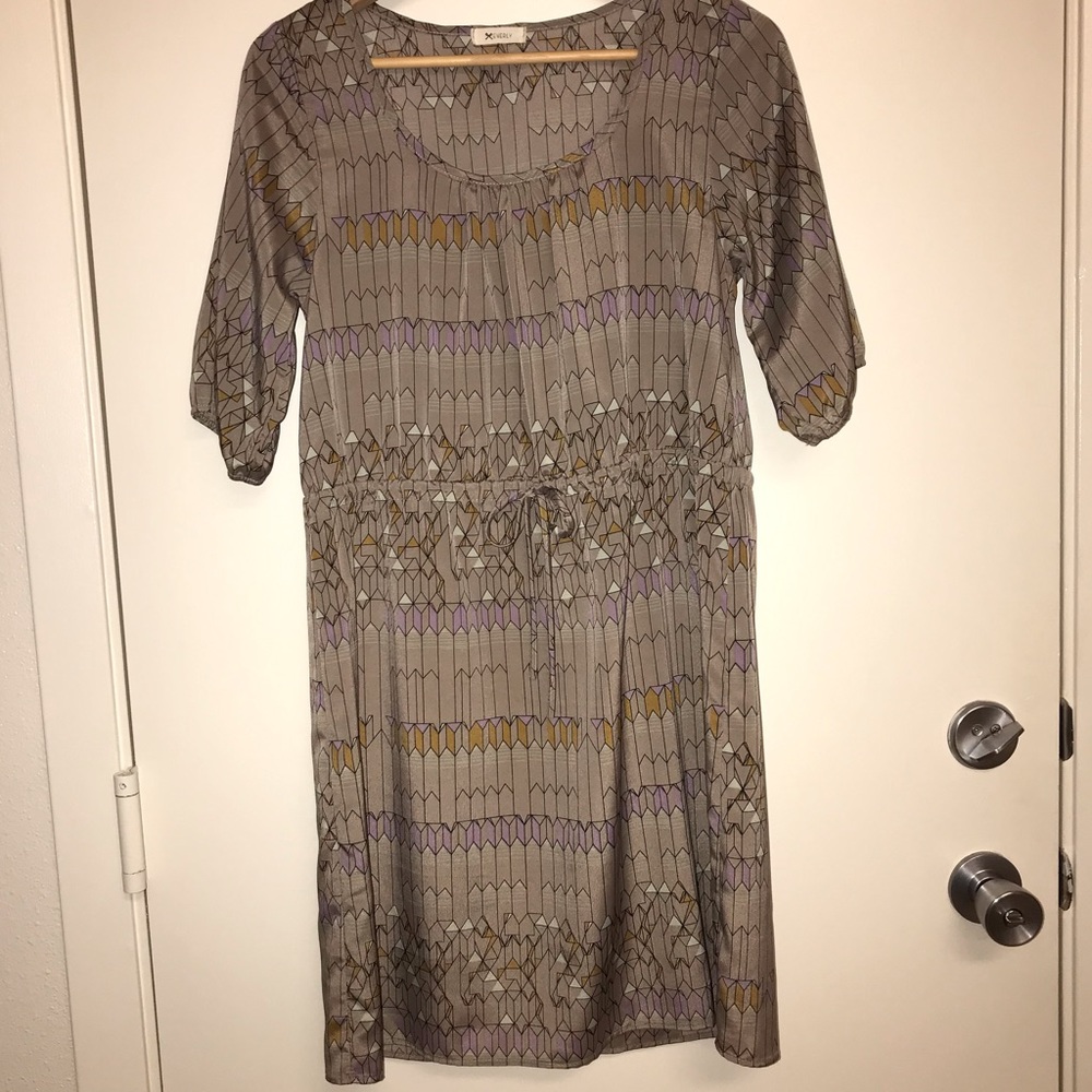 🌴3/$20 Everly Geometric Dress Taupe